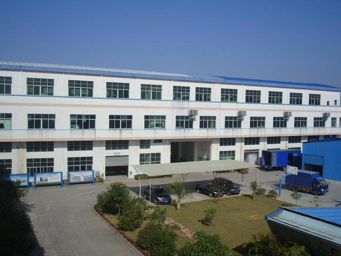 光影背后的匠心 走进一家灯箱工厂的日常